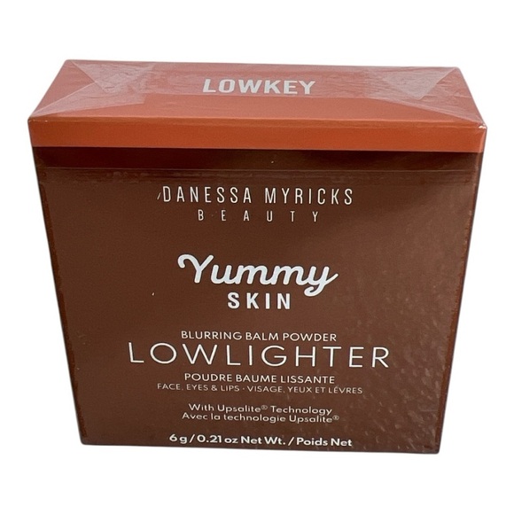Danessa Myricks Beauty Other - Danessa Myricks Yummy Skin Blurring Balm Powder in Lowkey NIP
